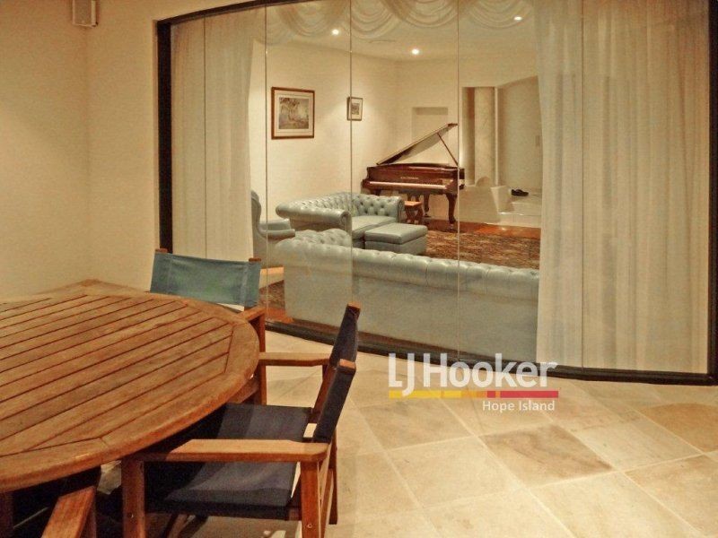 Hope Island QLD 4212