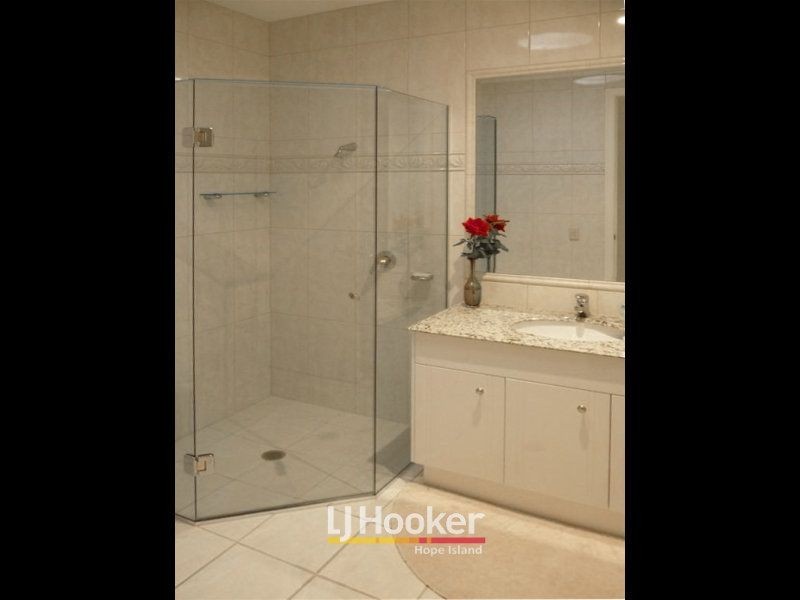Hope Island QLD 4212