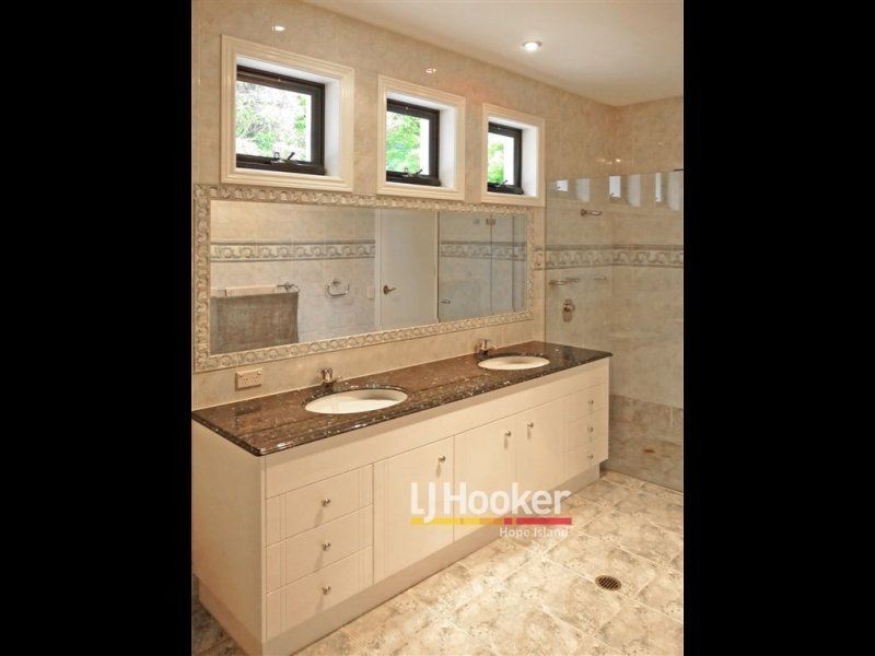 Hope Island QLD 4212