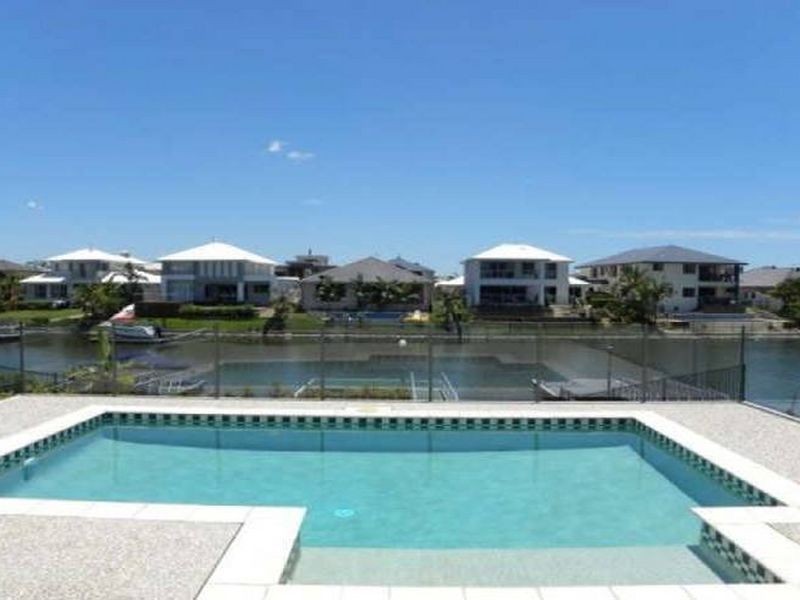 45 Coomera Court, Helensvale QLD 4212