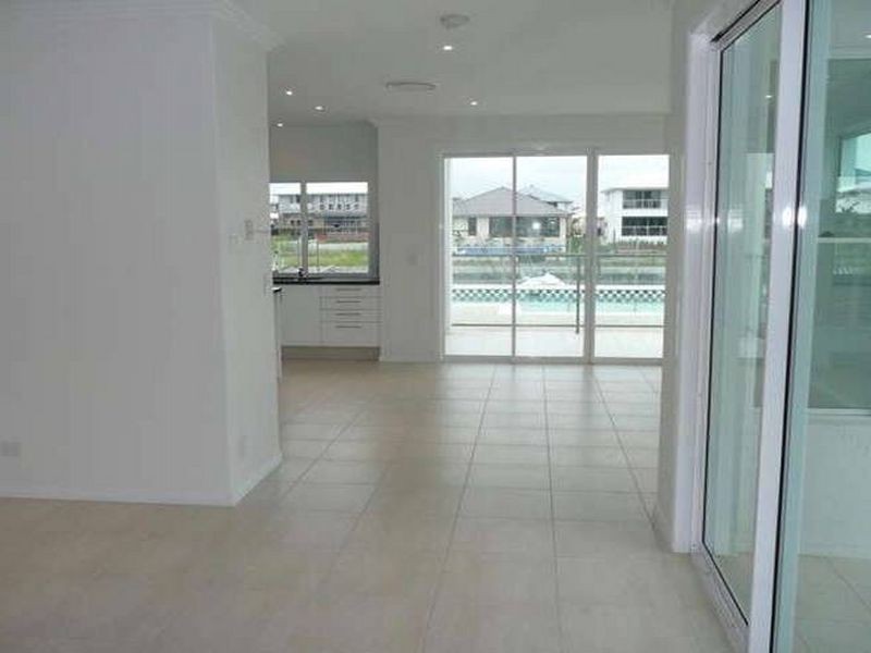 45 Coomera Court, Helensvale QLD 4212