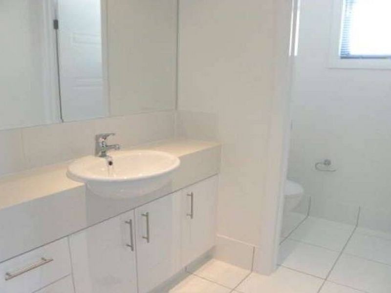 45 Coomera Court, Helensvale QLD 4212