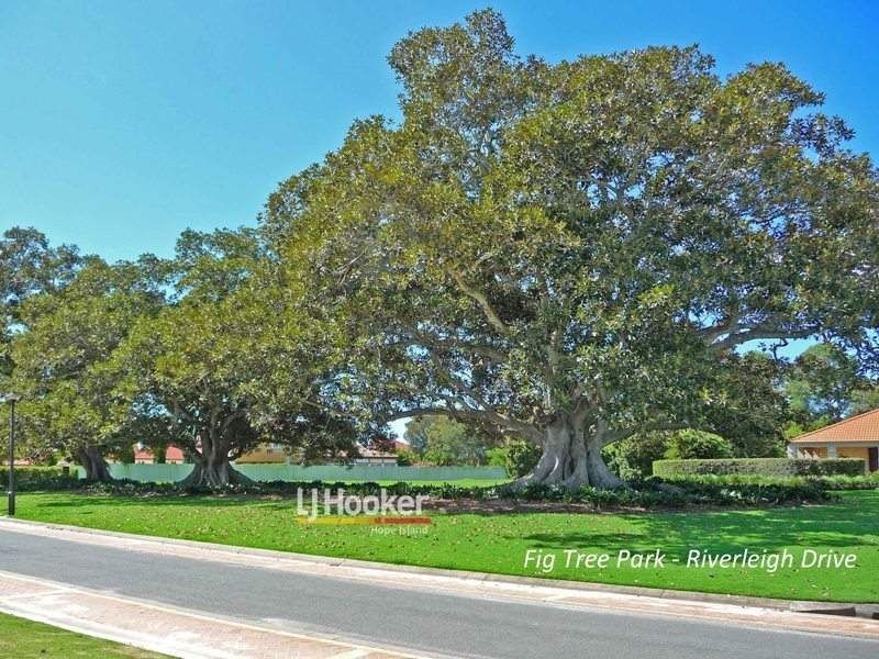 3106 Riverleigh Drive, Hope Island QLD 4212