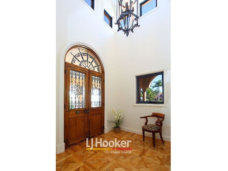 3106 Riverleigh Drive, Hope Island QLD 4212