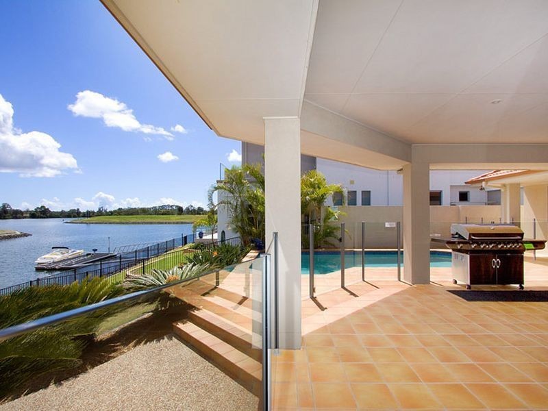 35 Ferrymans Court, Helensvale QLD 4212
