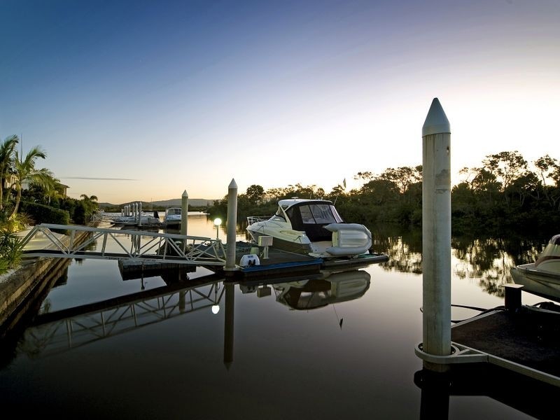 Hope Island QLD 4212