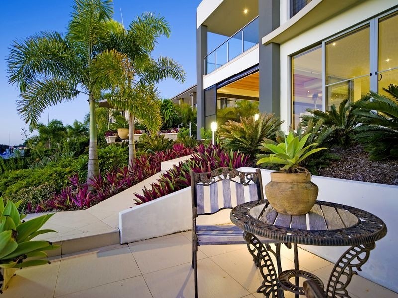 Hope Island QLD 4212