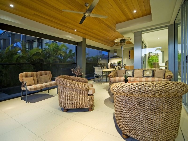 Hope Island QLD 4212