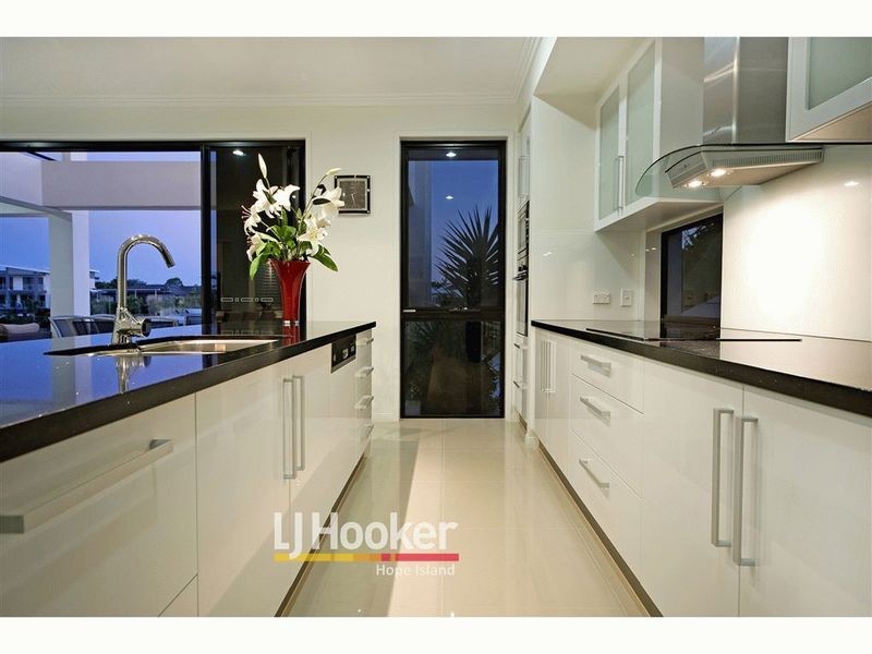 53 Southaven Drive, Helensvale QLD 4212
