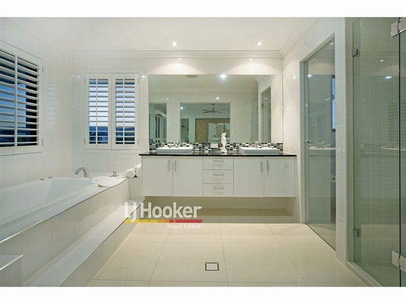 53 Southaven Drive, Helensvale QLD 4212