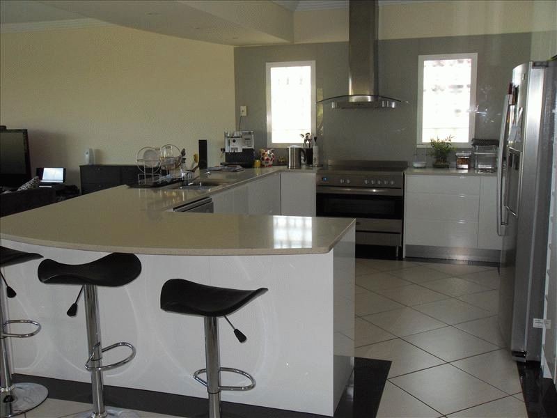2133 Beaufort Way, Hope Island QLD 4212