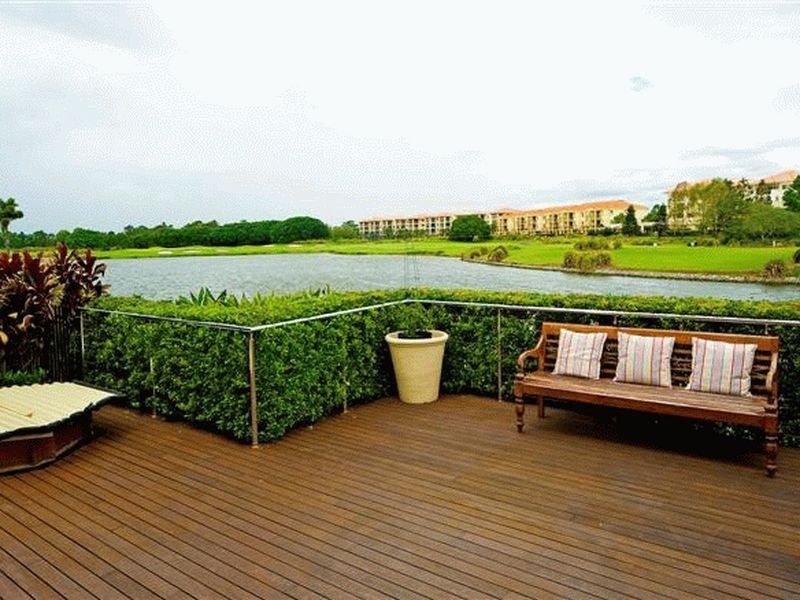 Hope Island QLD 4212