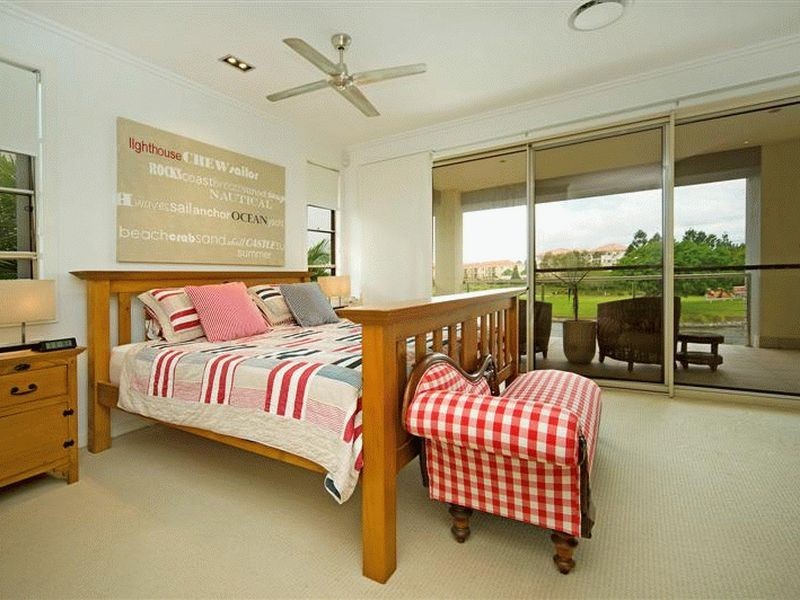 Hope Island QLD 4212