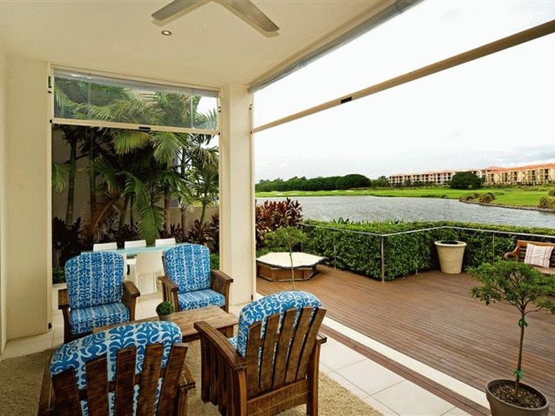 Hope Island QLD 4212