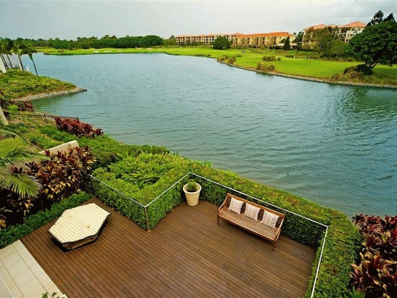 Hope Island QLD 4212