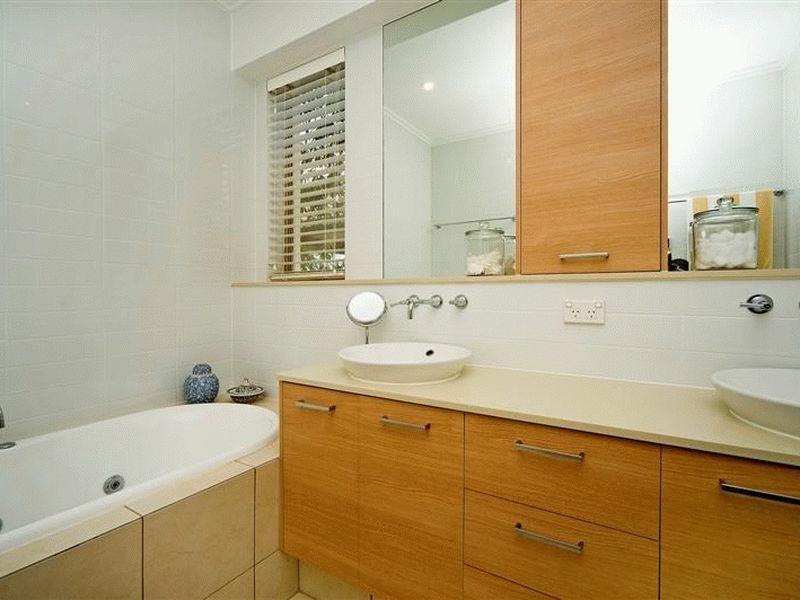 Hope Island QLD 4212