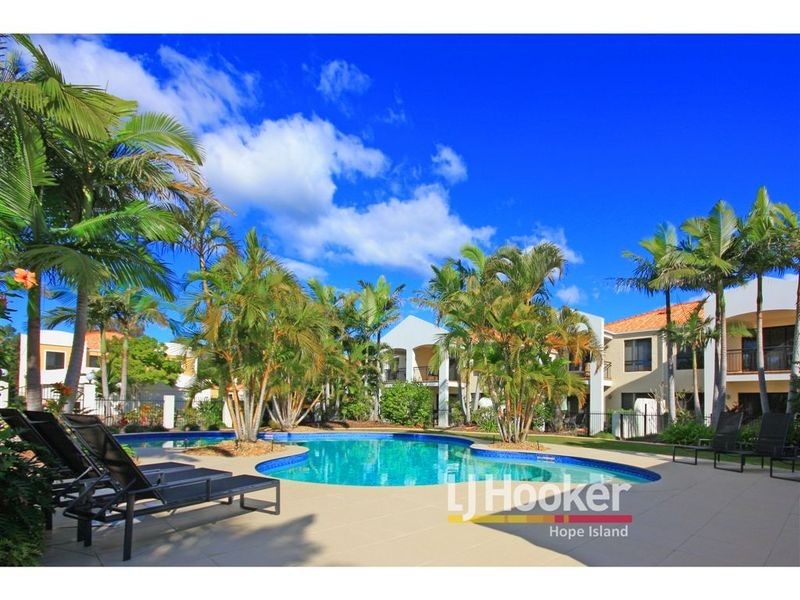 8893 Magnolia Drive East, Hope Island QLD 4212