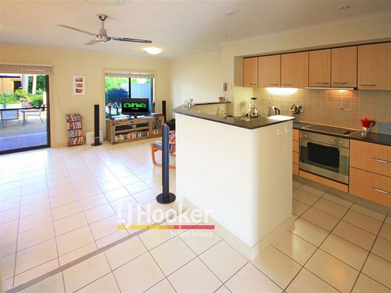 8893 Magnolia Drive East, Hope Island QLD 4212