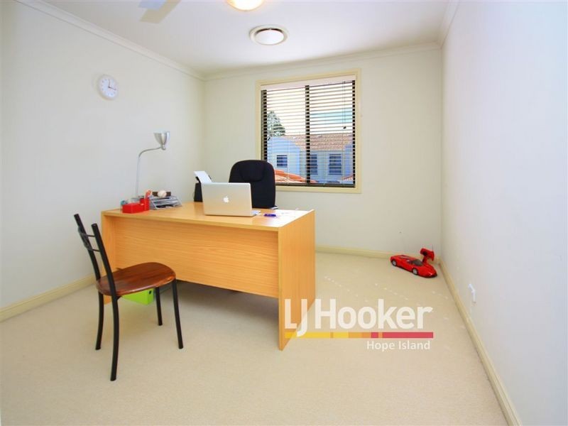 8893 Magnolia Drive East, Hope Island QLD 4212