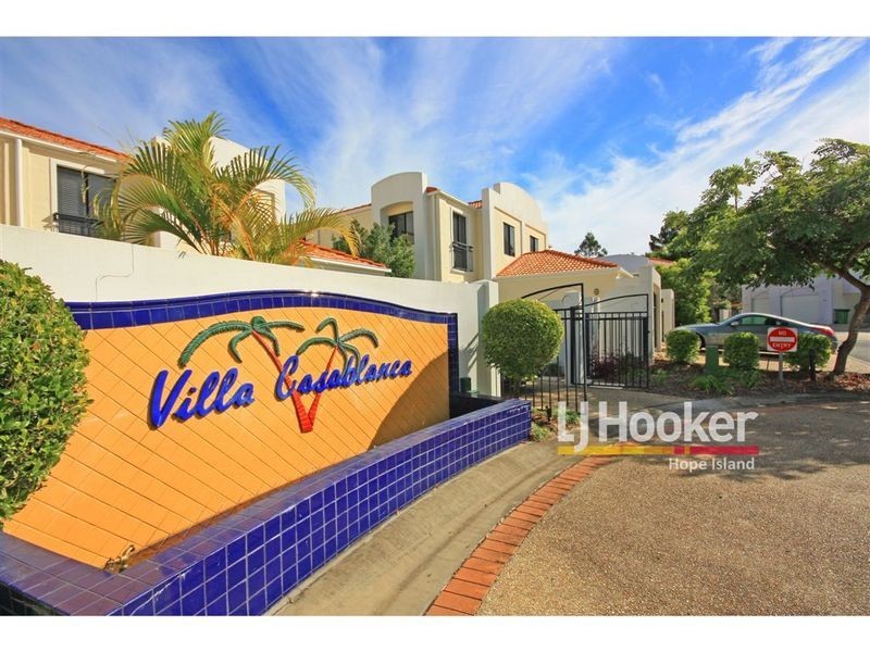 8893 Magnolia Drive East, Hope Island QLD 4212