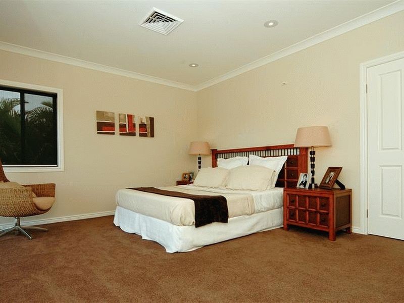 Hope Island QLD 4212