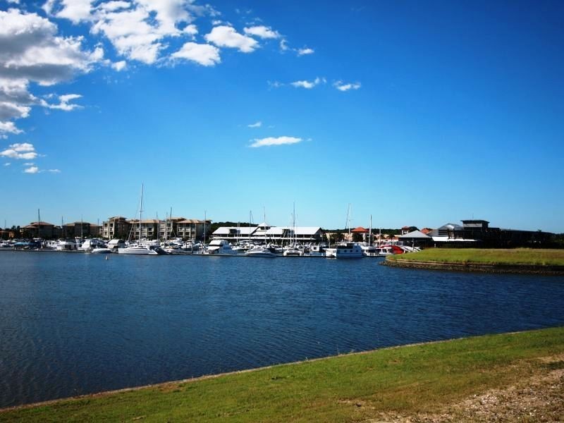 2211 Taromeo Court, Hope Island QLD 4212
