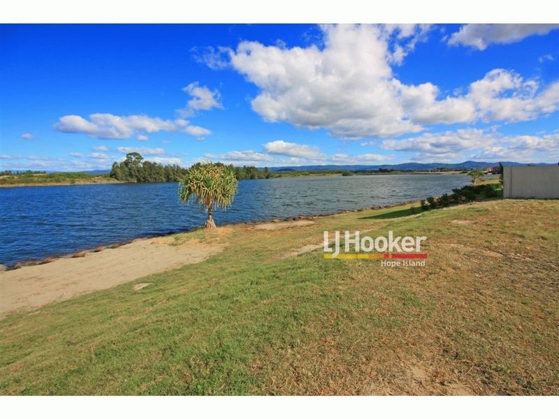 Hope Island QLD 4212