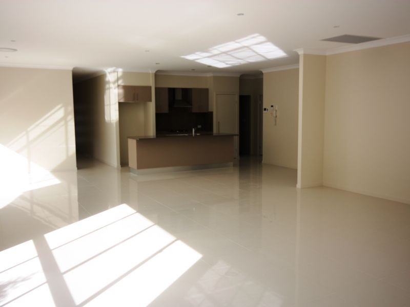 Hope Island QLD 4212