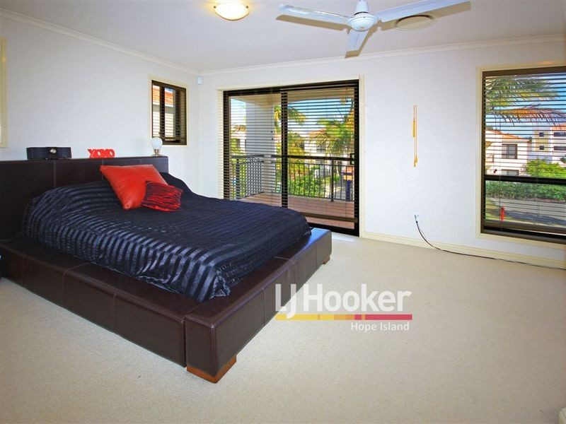 8893 Magnolia Drive East, Hope Island QLD 4212