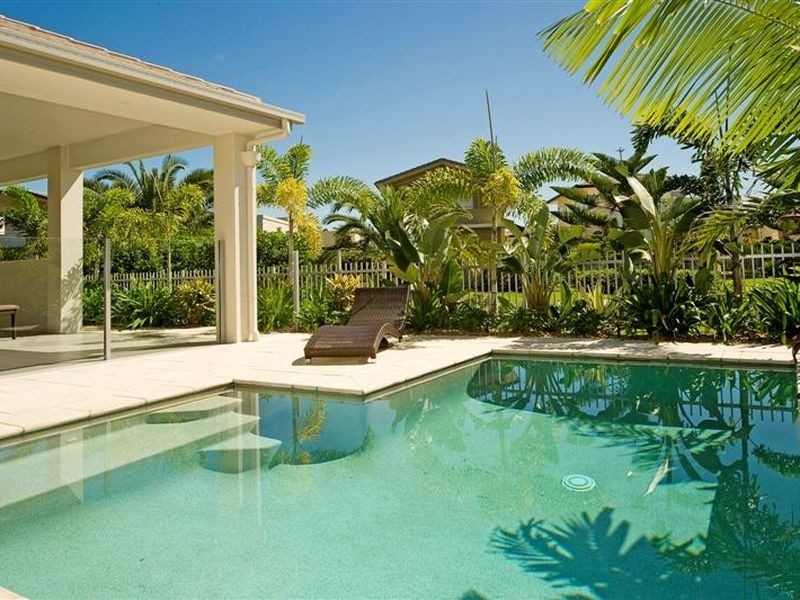 6159 Bolsena Cct, Hope Island QLD 4212