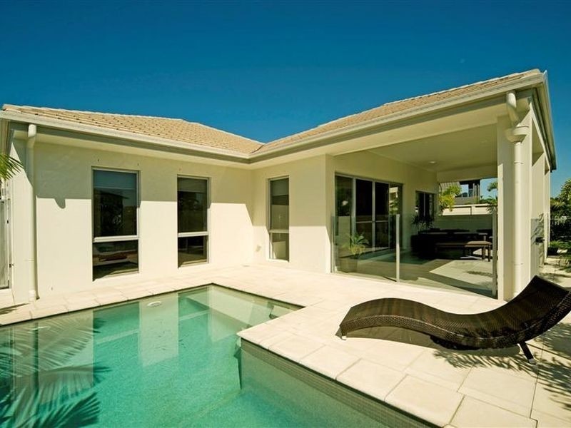 6159 Bolsena Cct, Hope Island QLD 4212