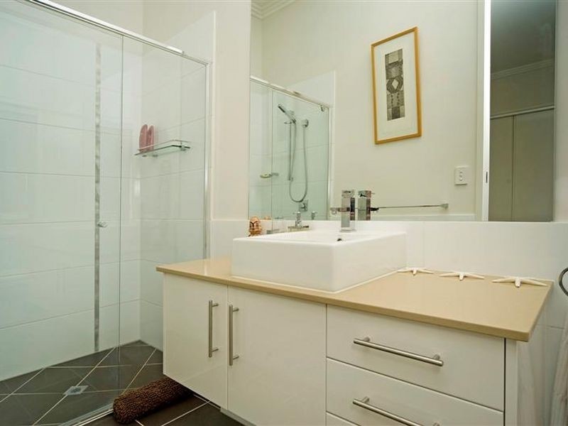 6159 Bolsena Cct, Hope Island QLD 4212