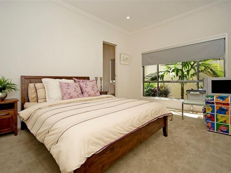 6159 Bolsena Cct, Hope Island QLD 4212