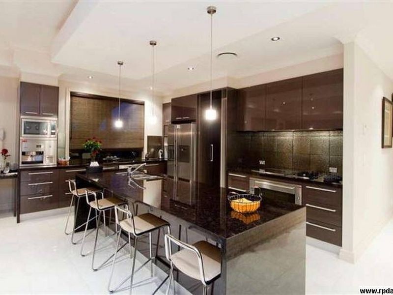 Hope Island QLD 4212