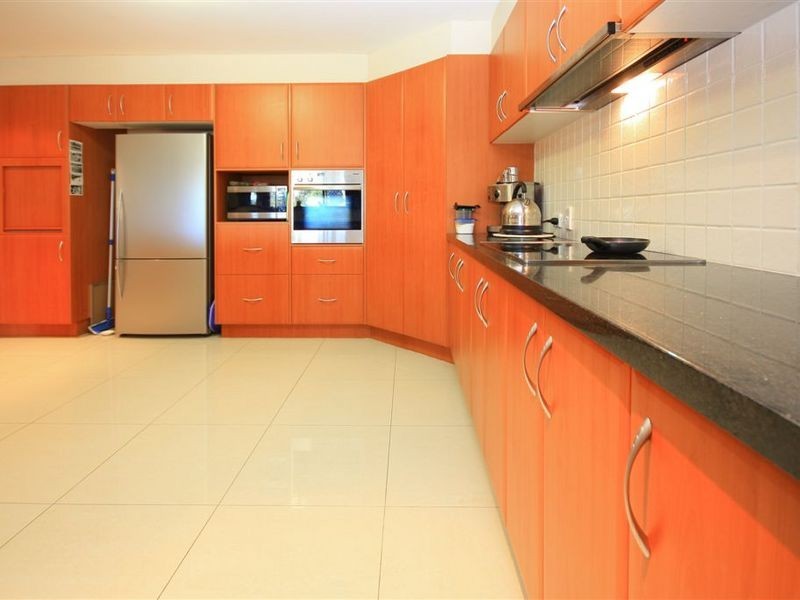 3151 Riverleigh Drive, Hope Island QLD 4212