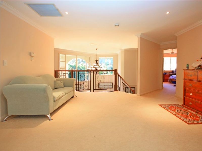 3151 Riverleigh Drive, Hope Island QLD 4212