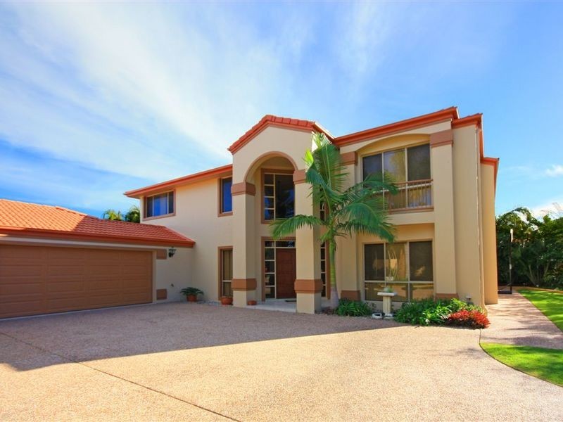 3151 Riverleigh Drive, Hope Island QLD 4212