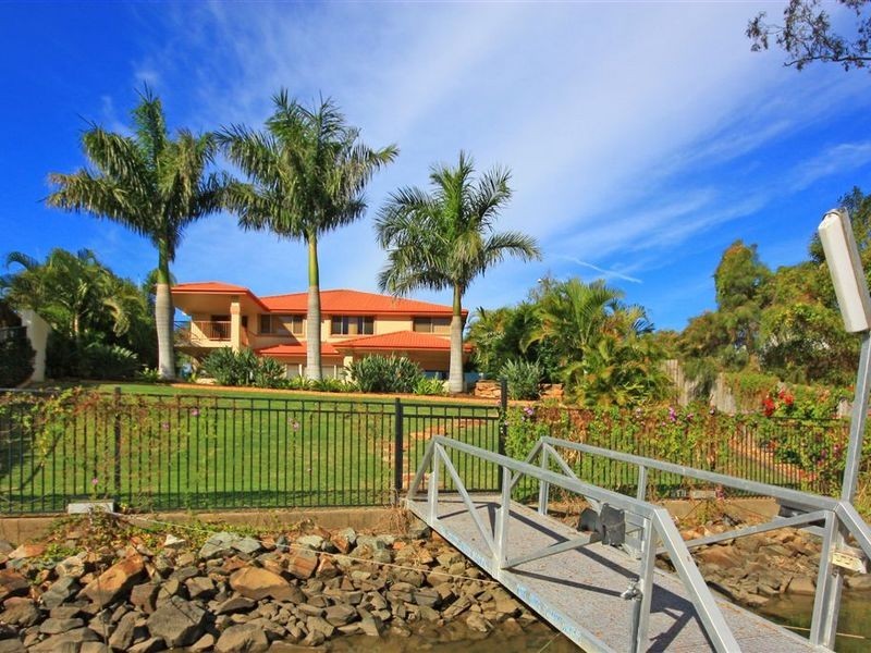 3151 Riverleigh Drive, Hope Island QLD 4212