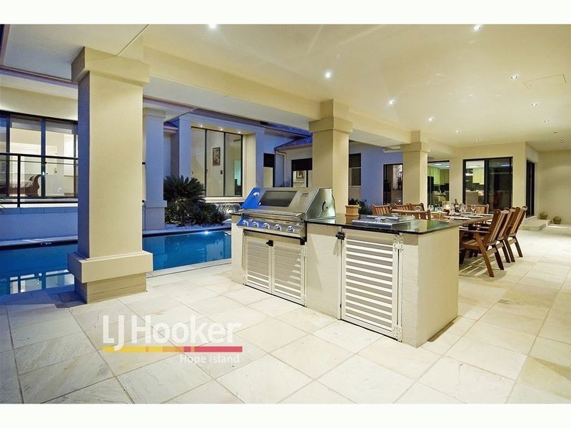 Hope Island QLD 4212