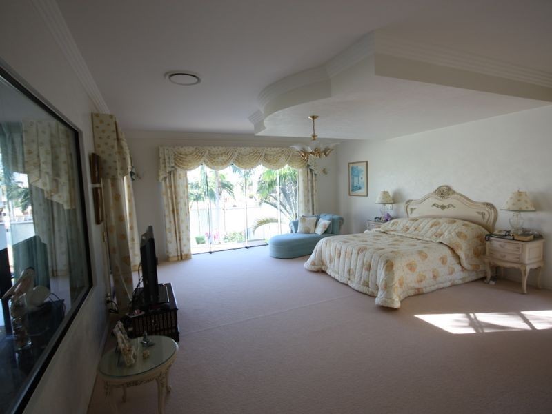 Hope Island QLD 4212