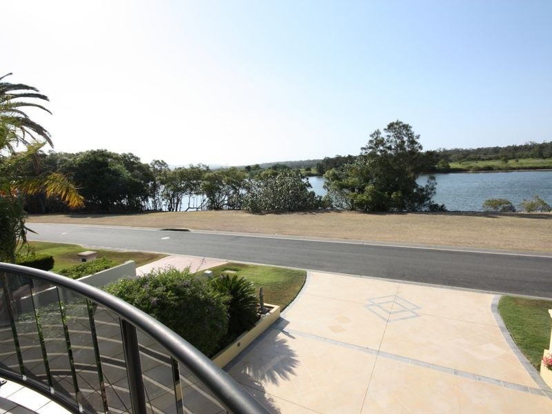Hope Island QLD 4212