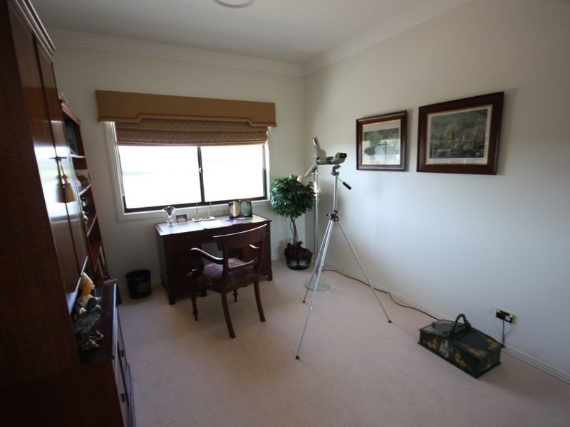 Hope Island QLD 4212