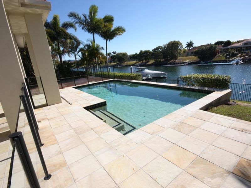 Hope Island QLD 4212