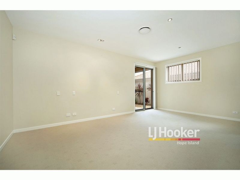 2804 Gracemere Cct North GRACEMERE ISLAND, Hope Island QLD 4212
