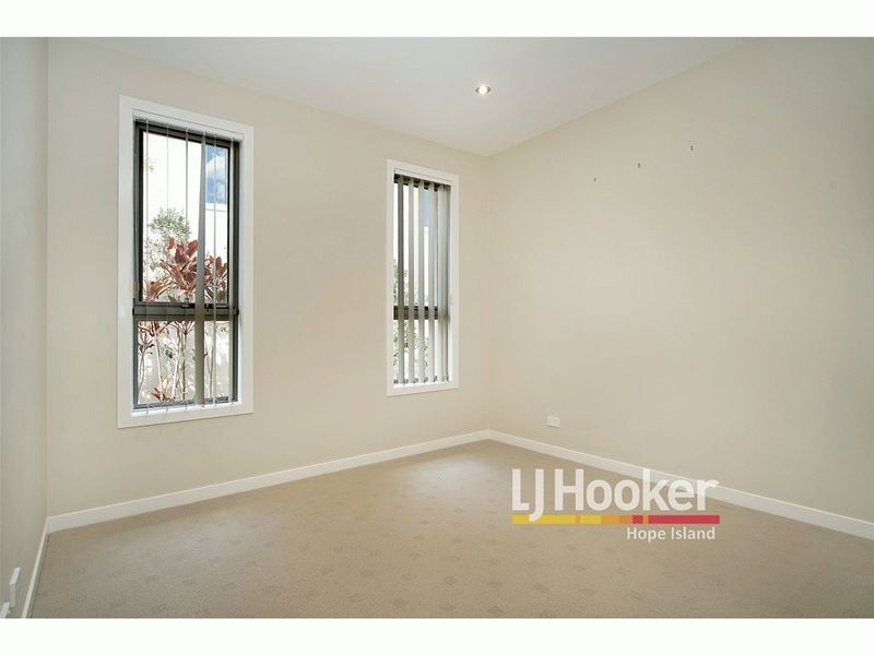 2804 Gracemere Cct North GRACEMERE ISLAND, Hope Island QLD 4212