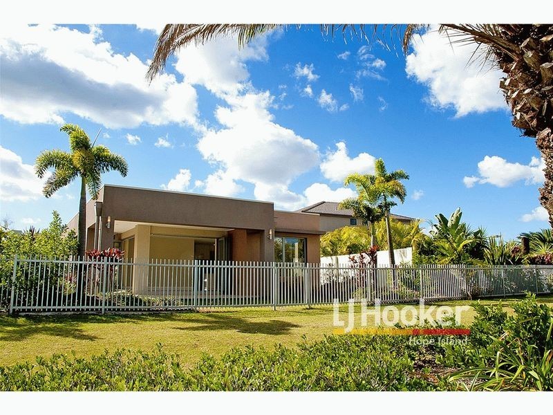 2804 Gracemere Cct North GRACEMERE ISLAND, Hope Island QLD 4212