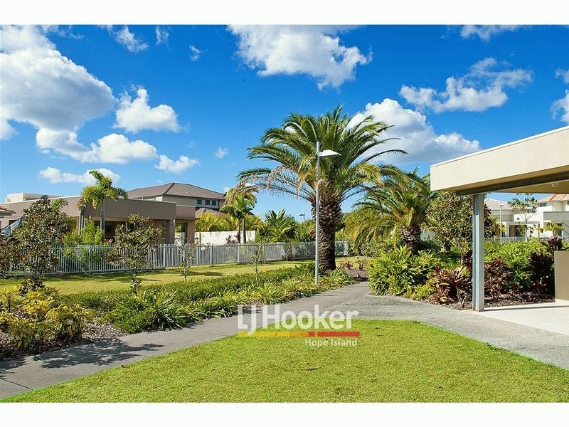 2804 Gracemere Cct North GRACEMERE ISLAND, Hope Island QLD 4212