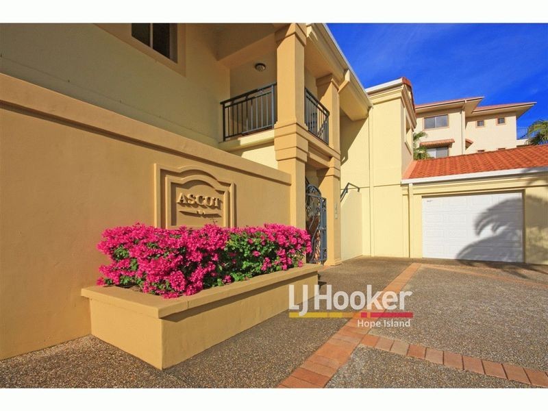 8337 Magnolia Drive East, Hope Island QLD 4212