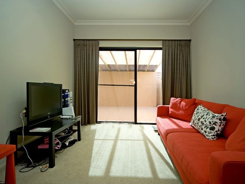 1045 Rosebank Way, Hope Island QLD 4212