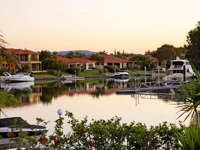 1045 Rosebank Way, Hope Island QLD 4212